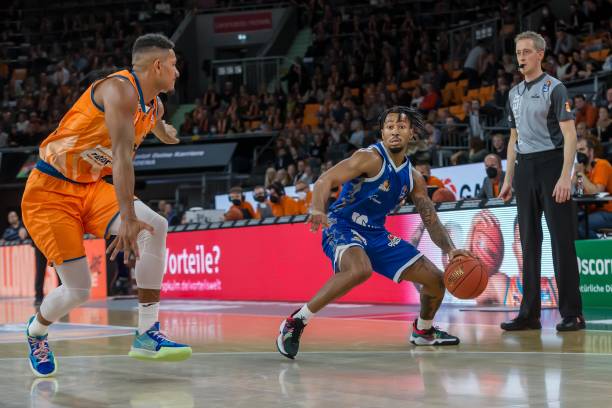 随着这一新 随着这一新