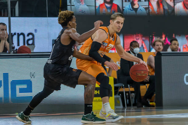 常常出现进 常常出现进