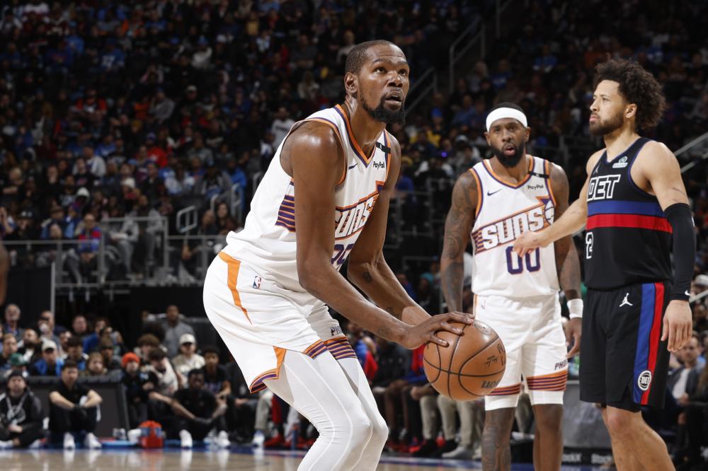 人员变动 人员变动