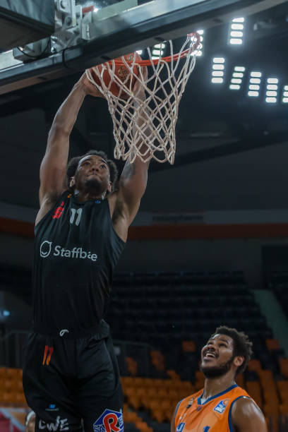 冠奖杯奠定 冠奖杯奠定